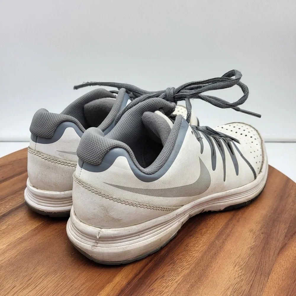 Nike Vapor Court Running Shoes Womens Size 8 631713-100 White Gray Trainers‎